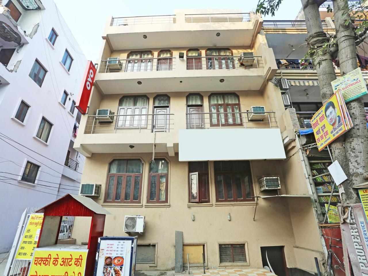 Oyo 472 Hotel Sareen Nueva Delhi Exterior foto